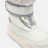 Μπότες Junior Park Strap σε κρεμ χρώμα Μπότες Junior Park Strap σε κρεμ χρώμα